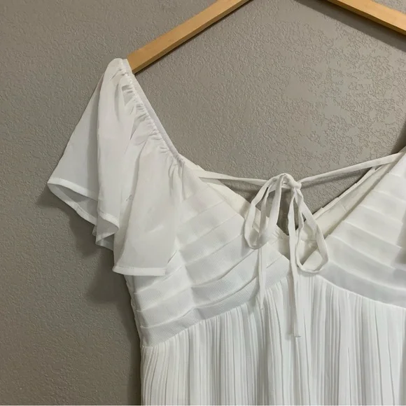 Lulus Large Amalfi Coast White Pleated Flutter Sleeve Mini Dress NWOT - Picture 8 of 16